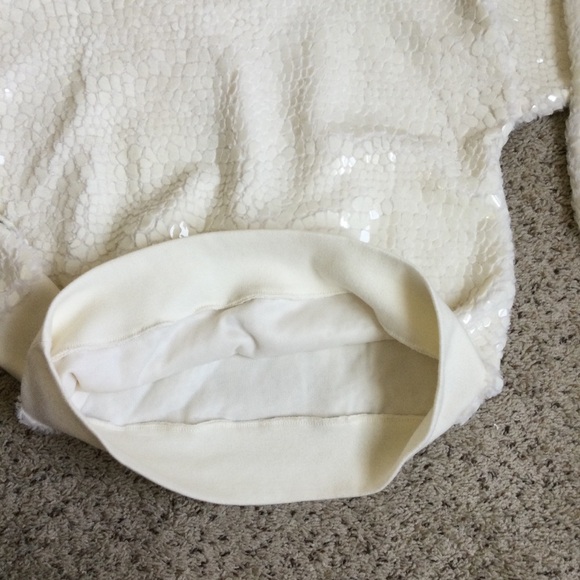 Ann Taylor Sweater Ivory Pullover Size M Long Sleeves - Picture 4 of 8